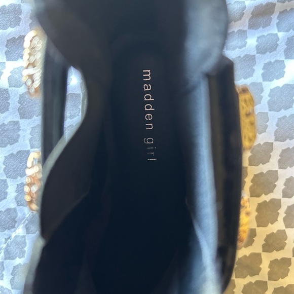 MADDEN GIRL CHUNKY HEELED COMBAT BOOTS HONEYY WITH JEWELED VELCRO CLOSURE - Picture 8 of 9